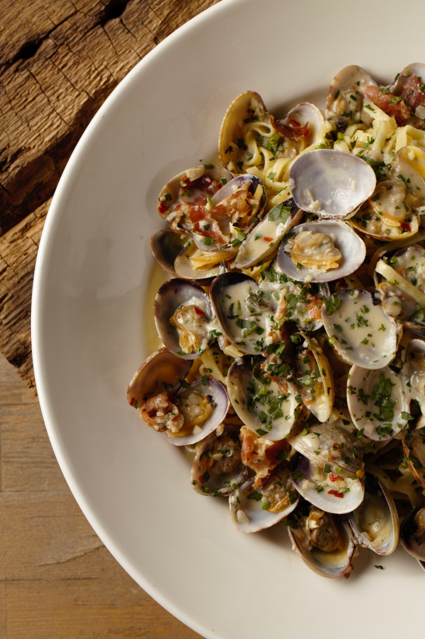 Linguine-and-Clams 